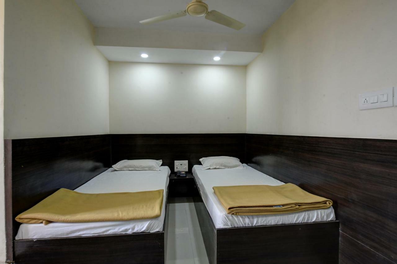 Spot On 37153 Karavali Paradise Hotel Dod Ballāpur Buitenkant foto
